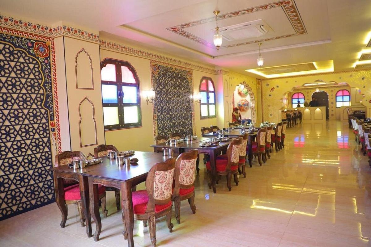 The Royal Ville Agra - Family & Corporate Hotel 외부 사진