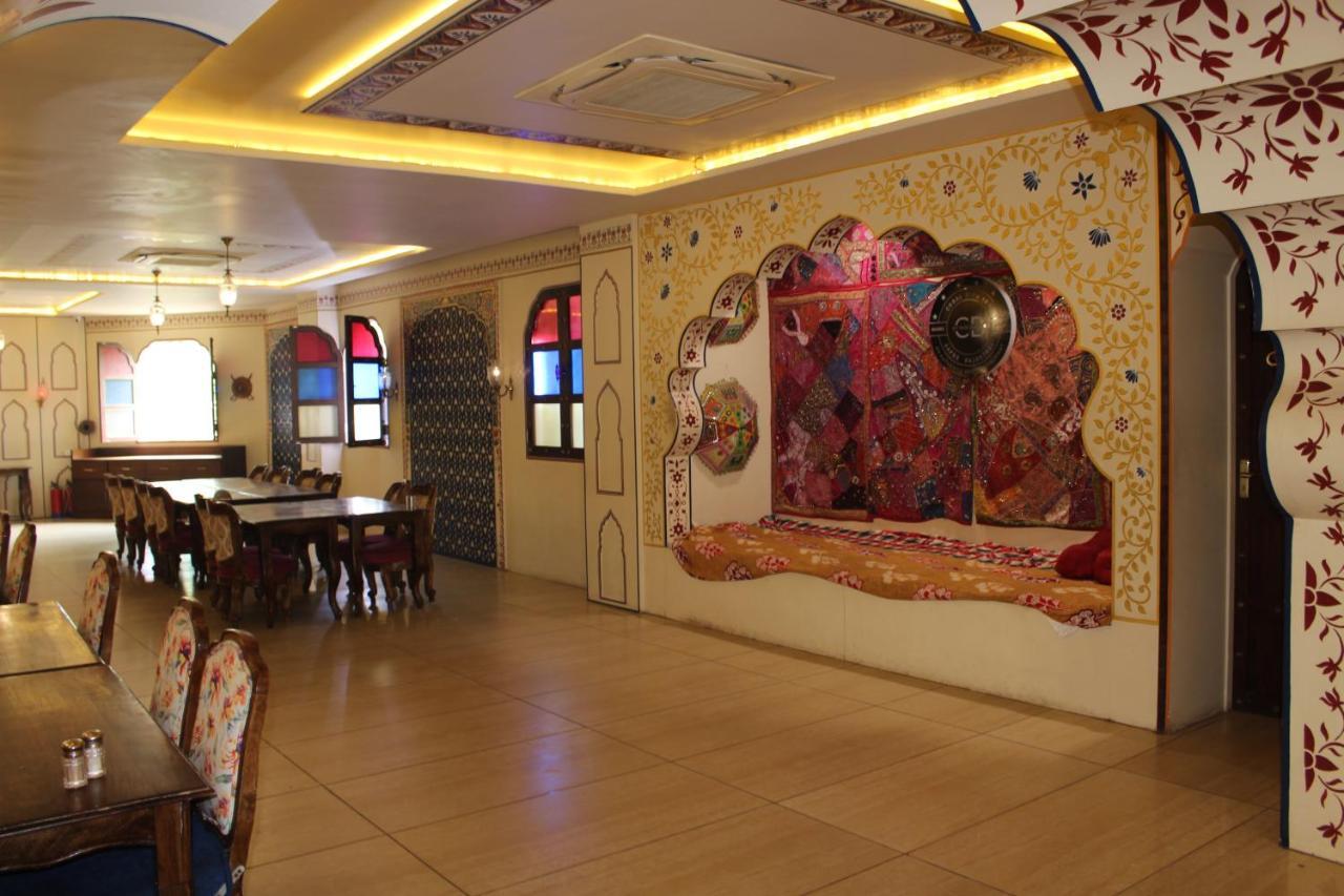 The Royal Ville Agra - Family & Corporate Hotel 외부 사진