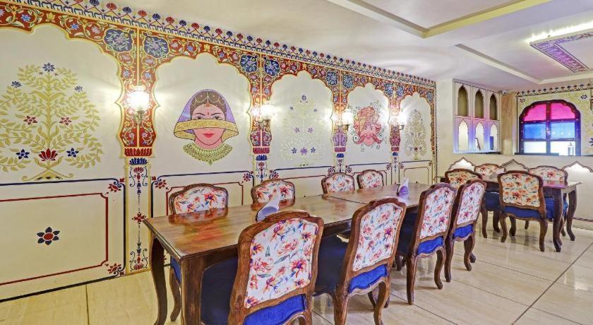The Royal Ville Agra - Family & Corporate Hotel 외부 사진