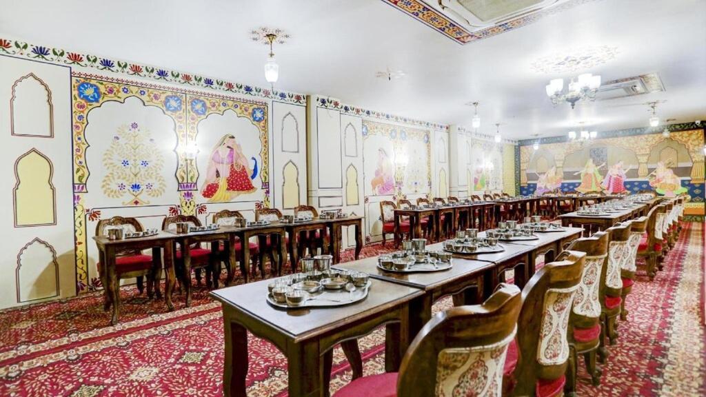 The Royal Ville Agra - Family & Corporate Hotel 외부 사진